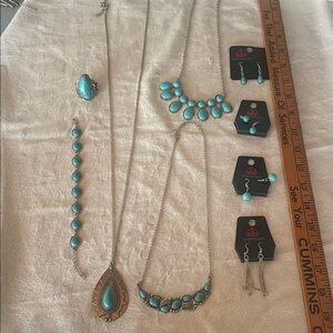 Lot of paparazzi jewelry turquoise